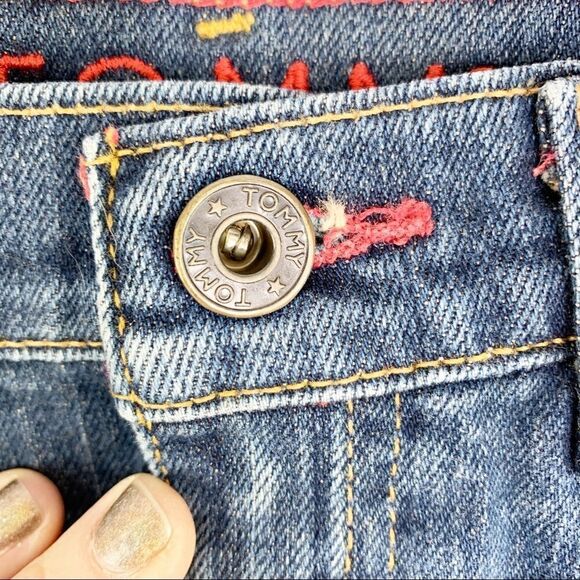 Tommy Hilfiger Junior‎ Distressed Jean Skirt w/Star Embroidery Sz 3 - Picture 6 of 13